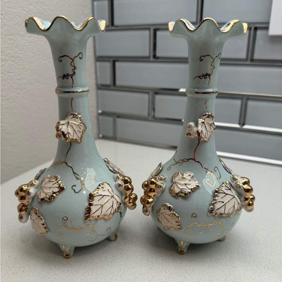 Vintage Vanity Set Vases Light Aqua Gold Tone Grapes Leaves MCM 1940s 1950s - Picture 3 of 16